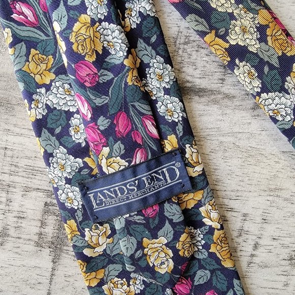 Lands' End Navy Pink and Gold Floral Silk Tie 57" x 3.5" - Picture 5 of 7